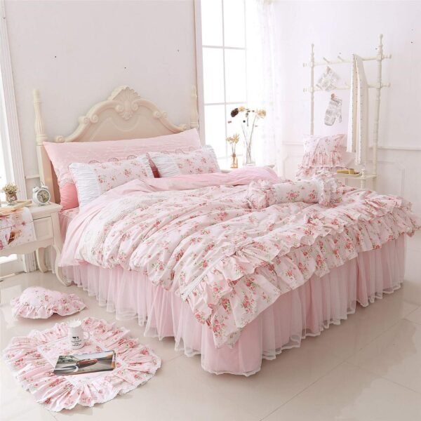 Romantic Rose Print 4-Piece Set With Lace Ruffles; Vintage Cottagecore Style