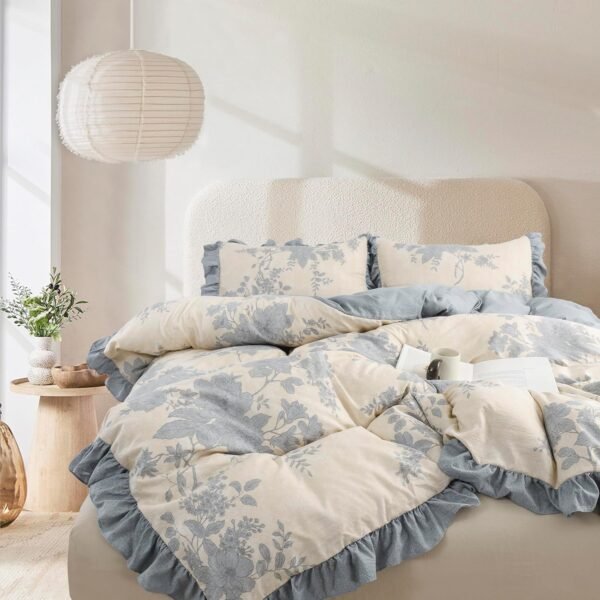 Blue Vintage Botanical Print 4-Piece Set With Ruffles; Soft And Comfortable