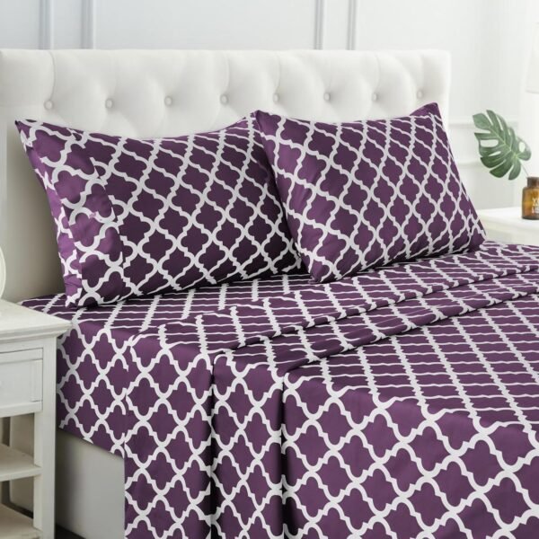 Soft, Breathable Leaf-Pattern Microfiber 4-Piece Set Suitable For All Seasons